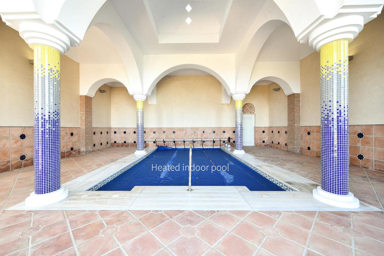 Castillo Malaga Bagian luar foto